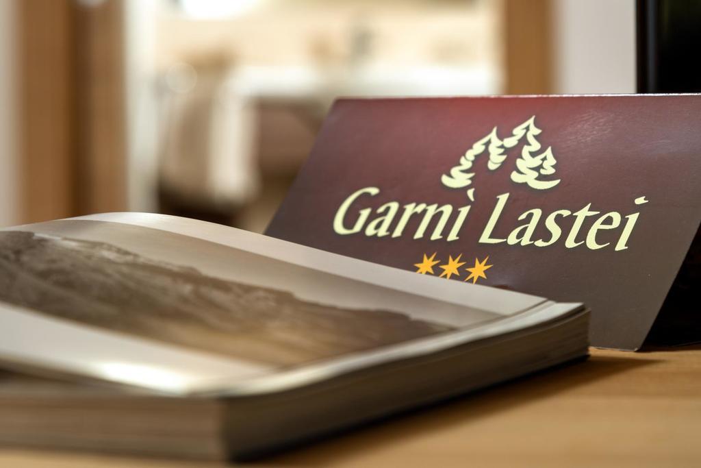 Hotel Garni Lastei Pozza di Fassa Exteriör bild
