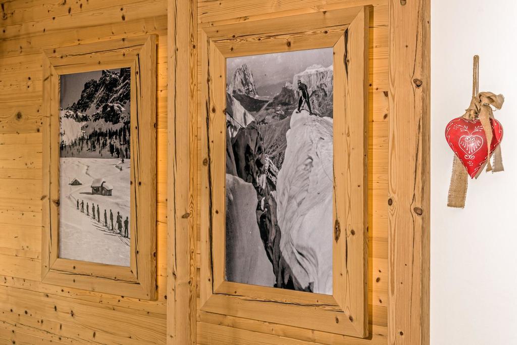 Hotel Garni Lastei Pozza di Fassa Exteriör bild